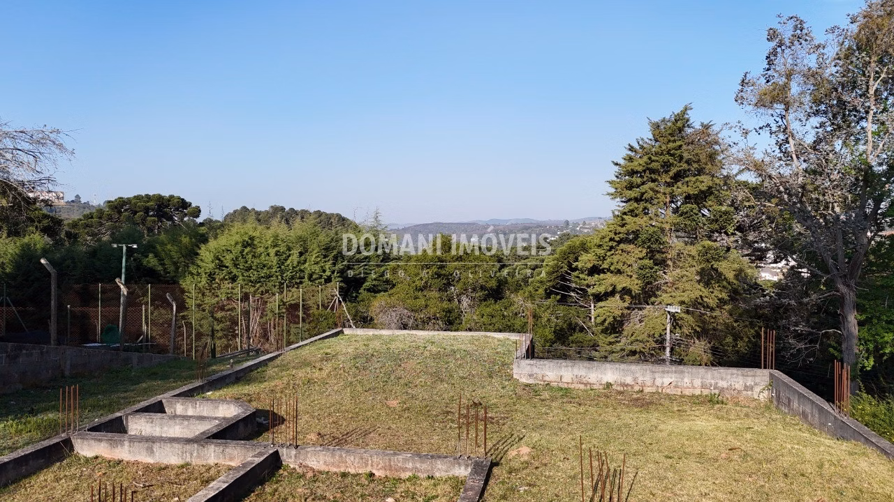 Terreno de 1.080 m² em Campos do Jordão, SP