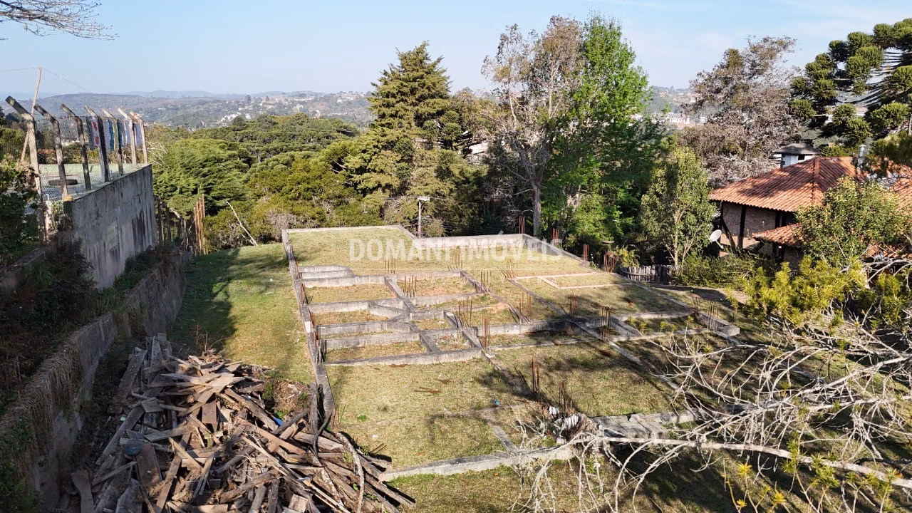 Terreno de 1.080 m² em Campos do Jordão, SP
