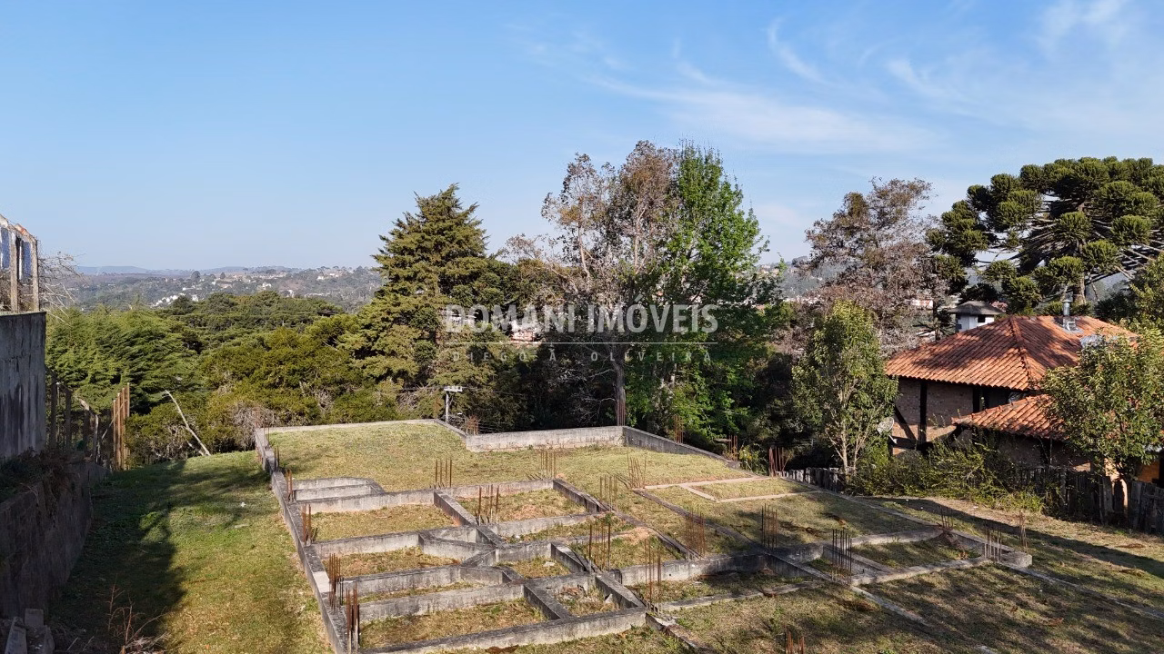 Terreno de 1.080 m² em Campos do Jordão, SP