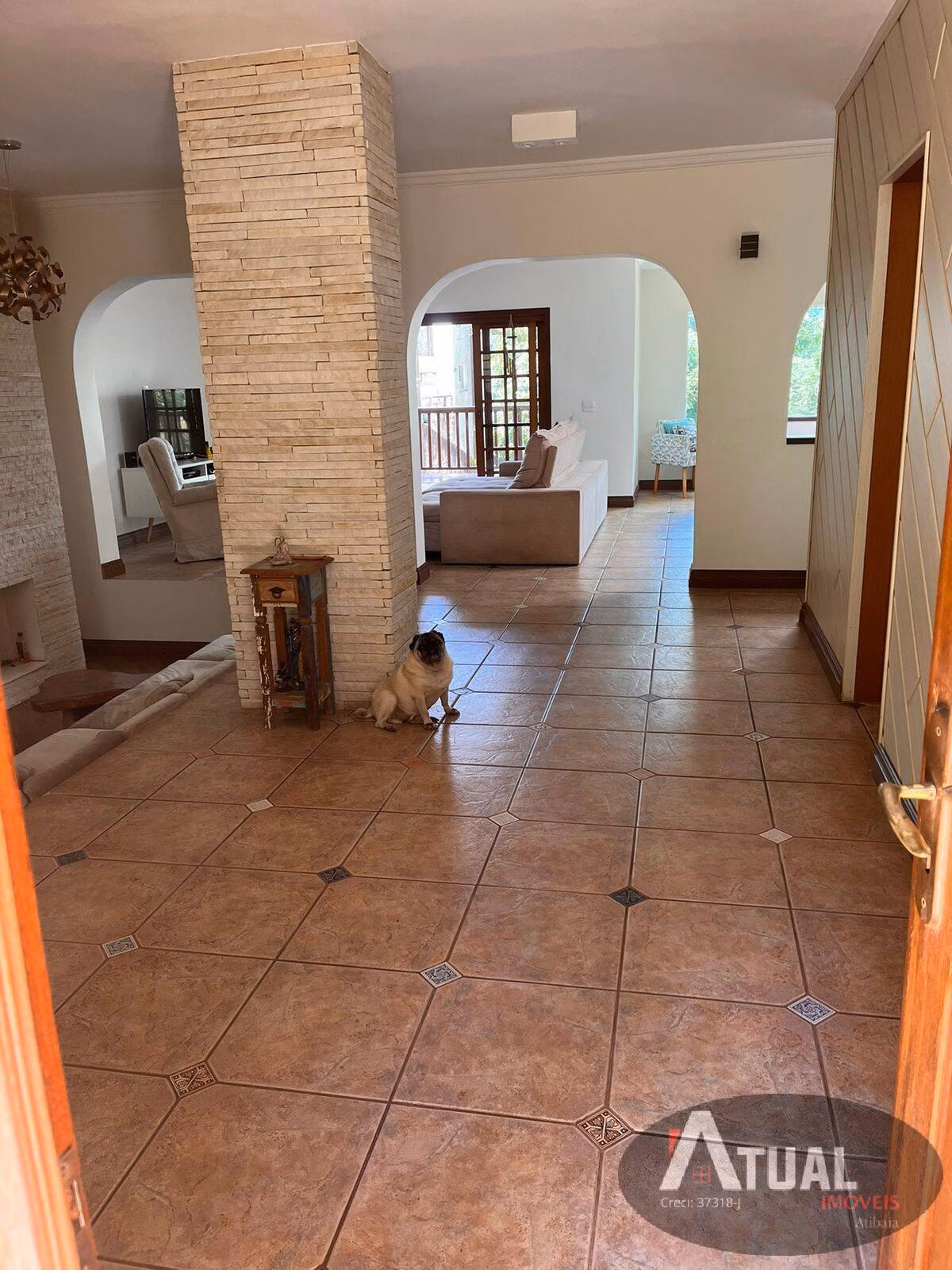 Casa de 1.292 m² em Mairiporã, SP