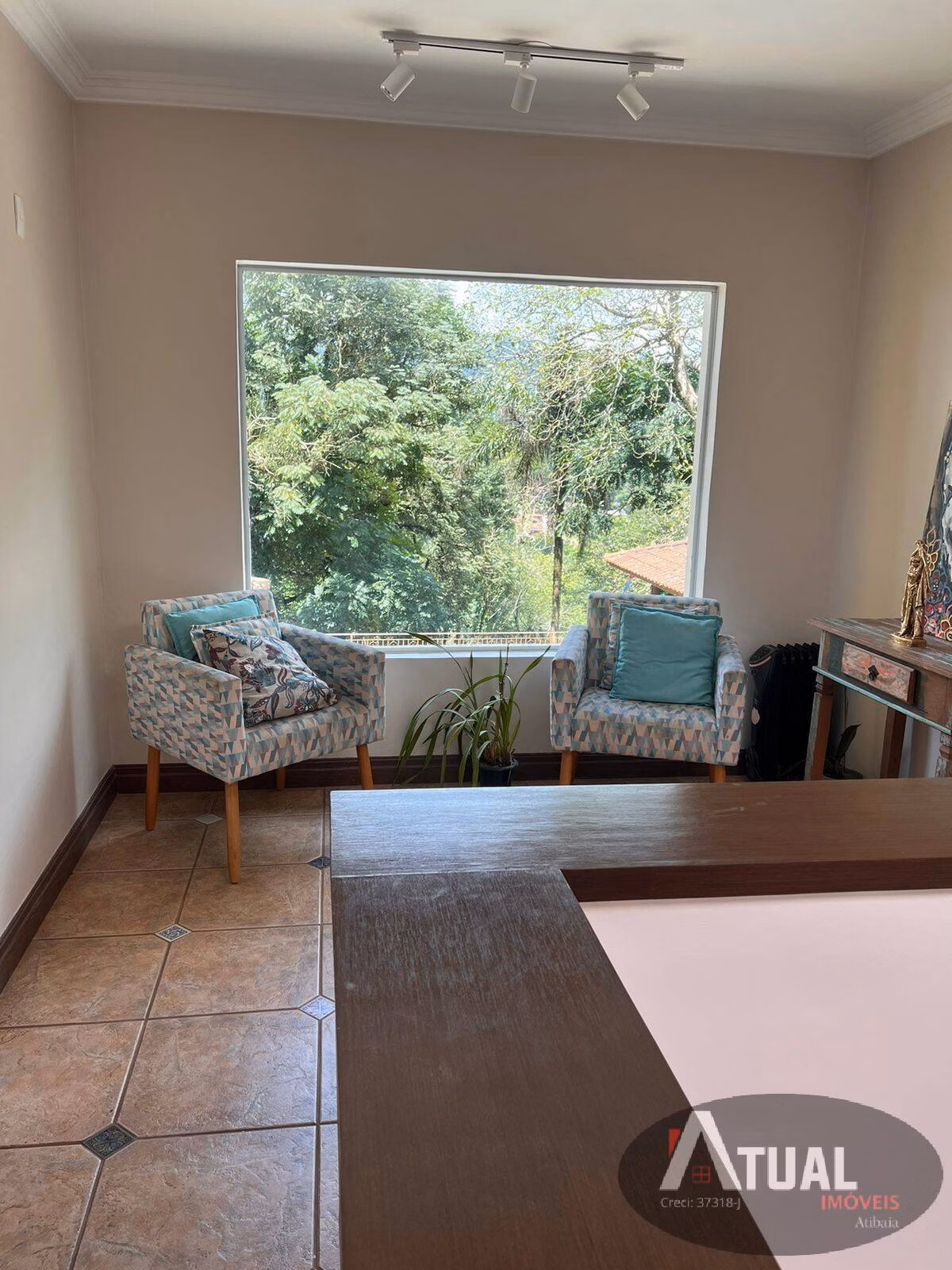 Casa de 1.292 m² em Mairiporã, SP