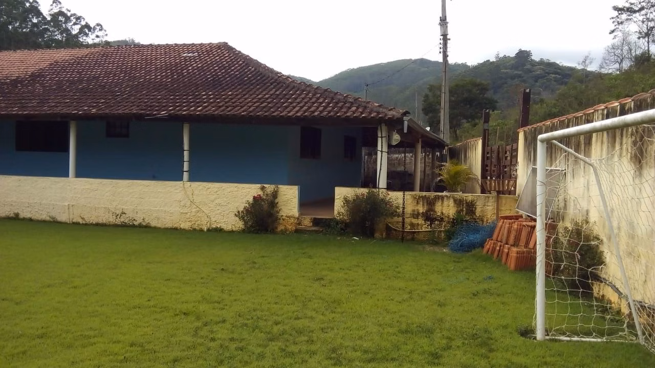 Chácara de 3.000 m² em Monteiro Lobato, SP