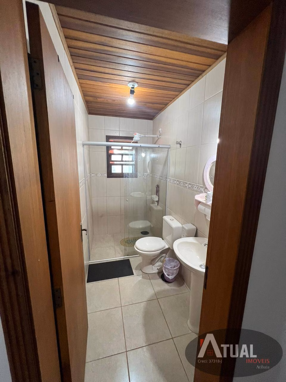 Casa de 800 m² em Piracaia, SP