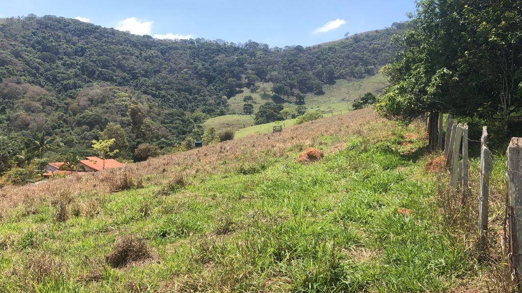 Sítio de 4 ha em Borda da Mata, MG