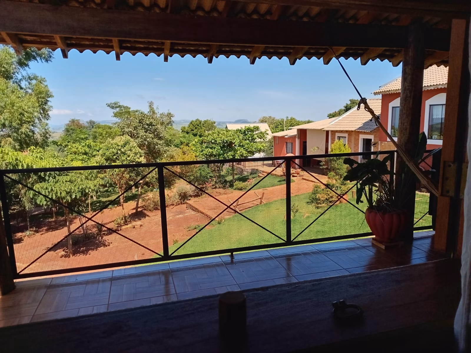 Pousada de 4.000 m² em Timburi, SP