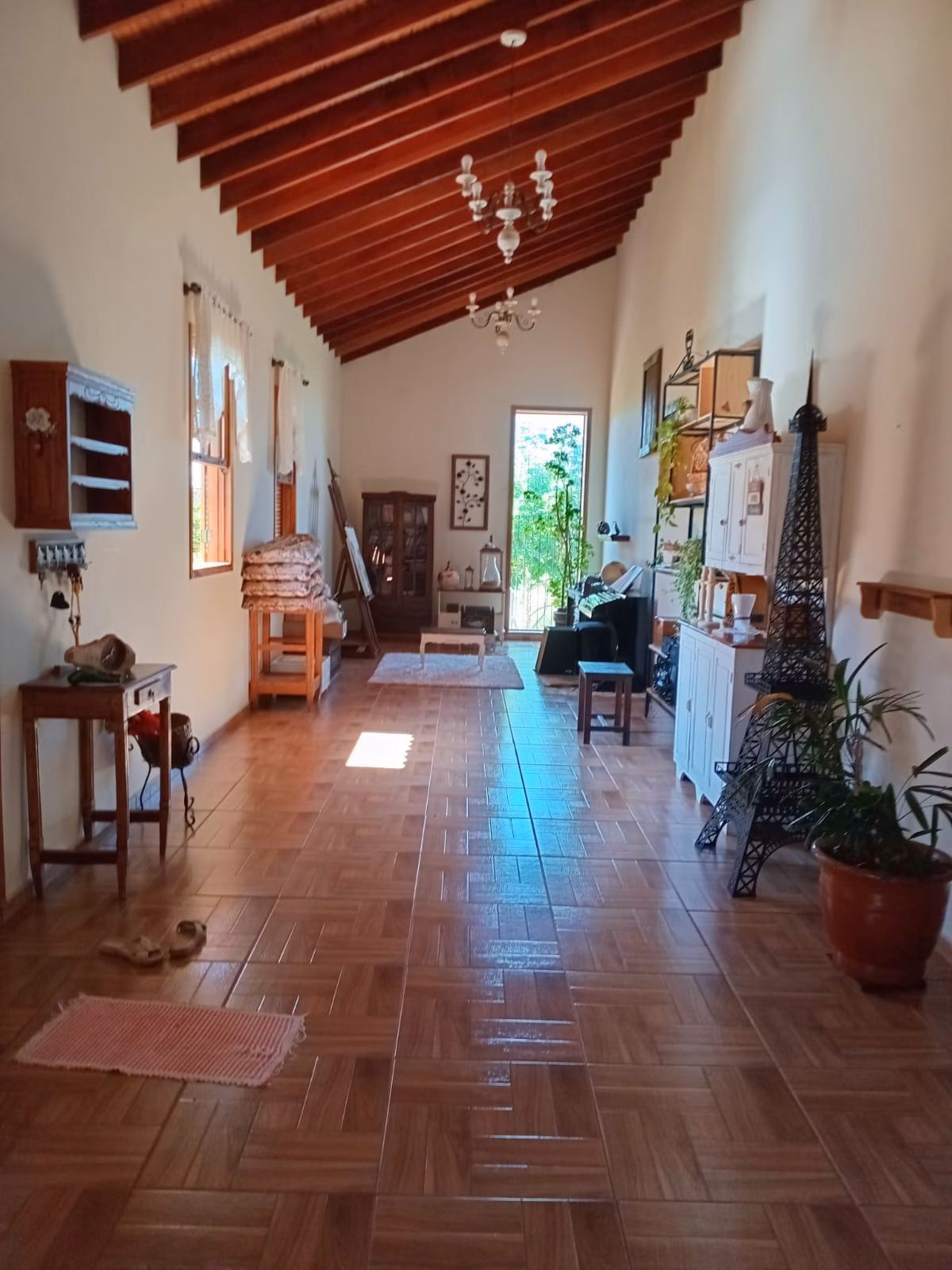 Pousada de 4.000 m² em Timburi, SP