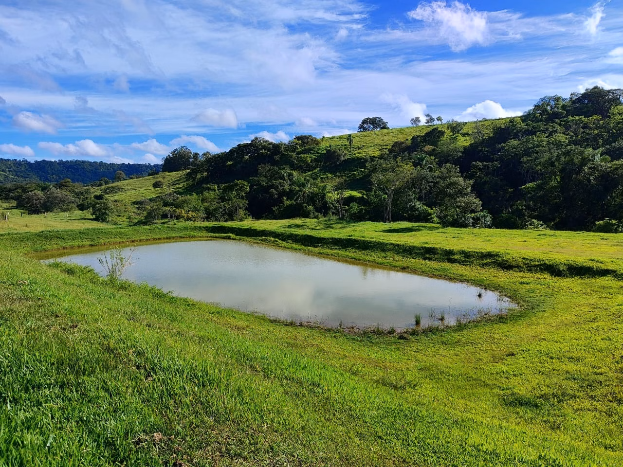 Sítio de 75 ha em Angatuba, SP