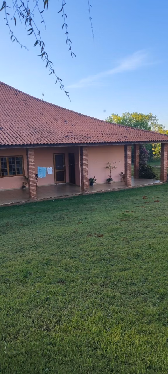 Ferme à vendre de 90 ha à Quadra, SP