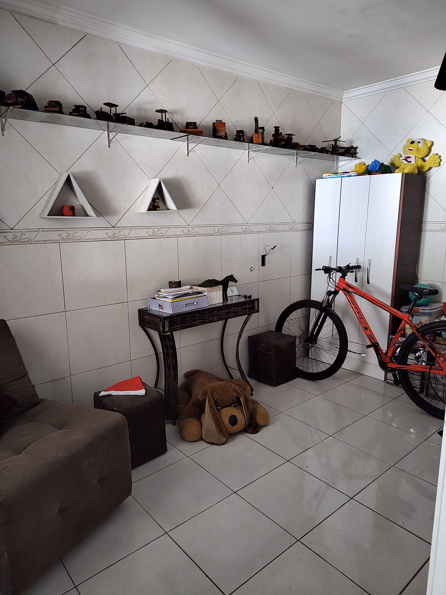 Casa de 283 m² em Brusque, SC