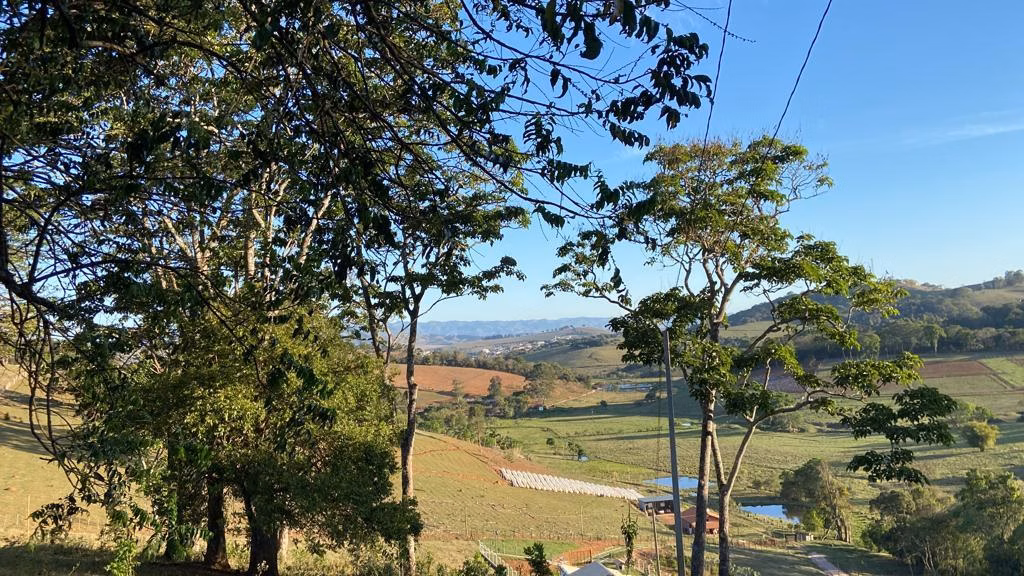 Sítio de 3 ha em Estiva, MG