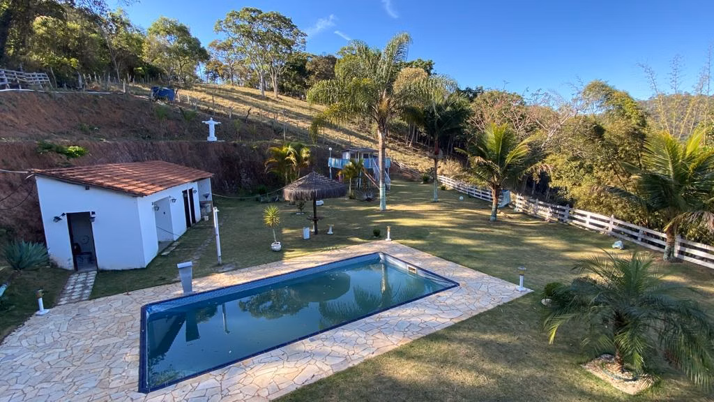 Sítio de 3 ha em Estiva, MG