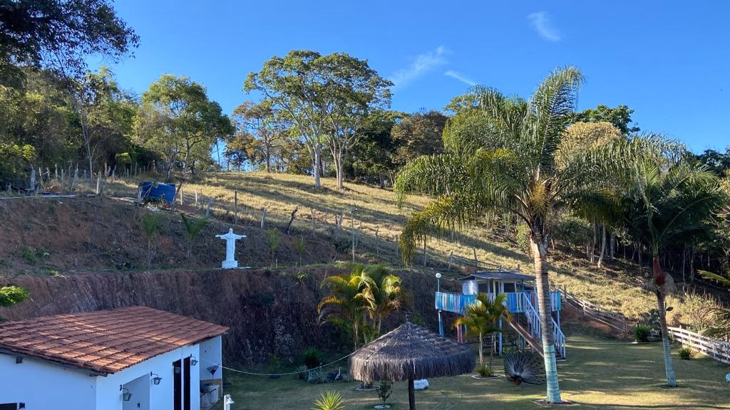Sítio de 3 ha em Estiva, MG