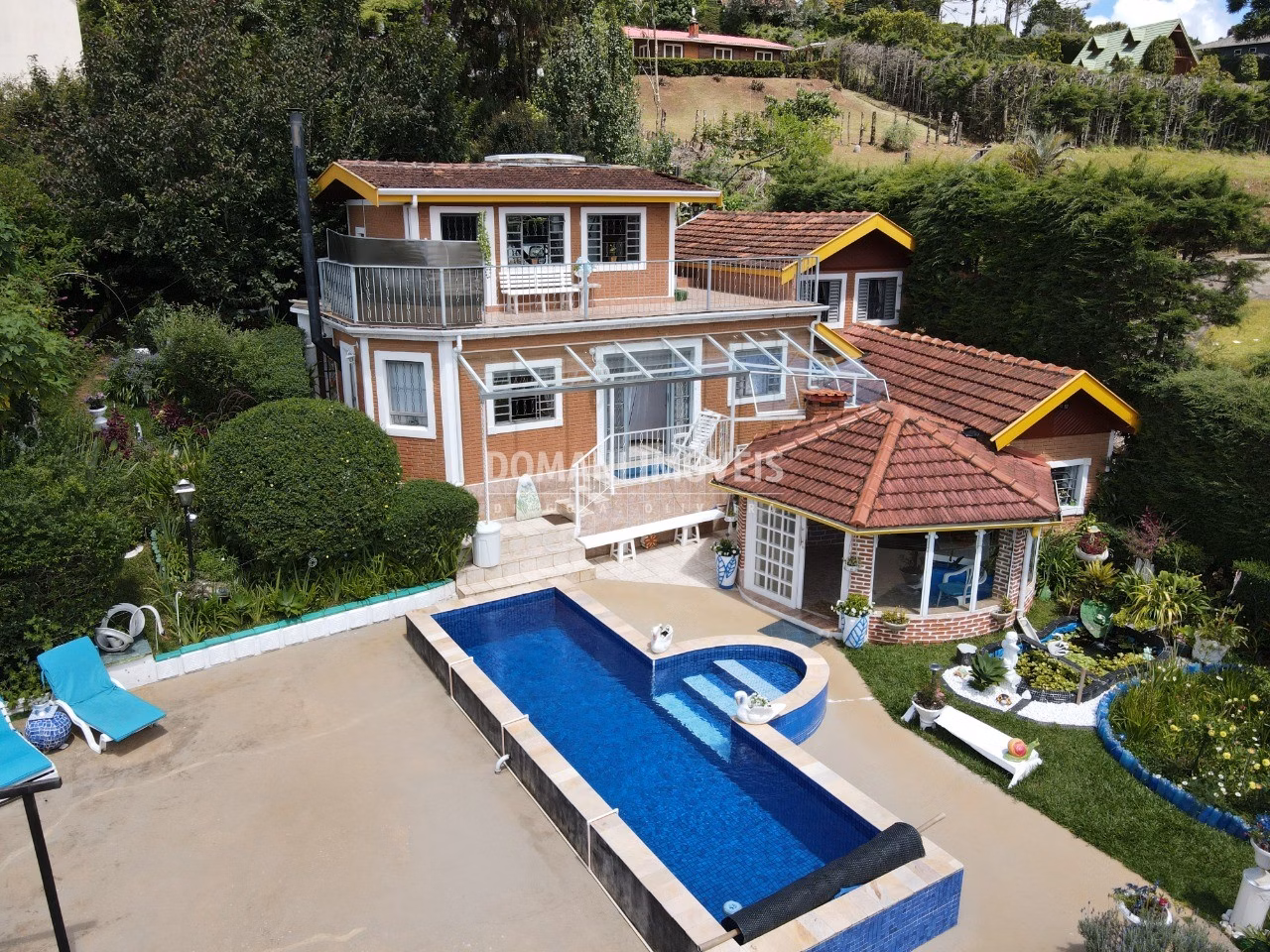 House of 1,110 m² in Campos do Jordão, SP, Brazil