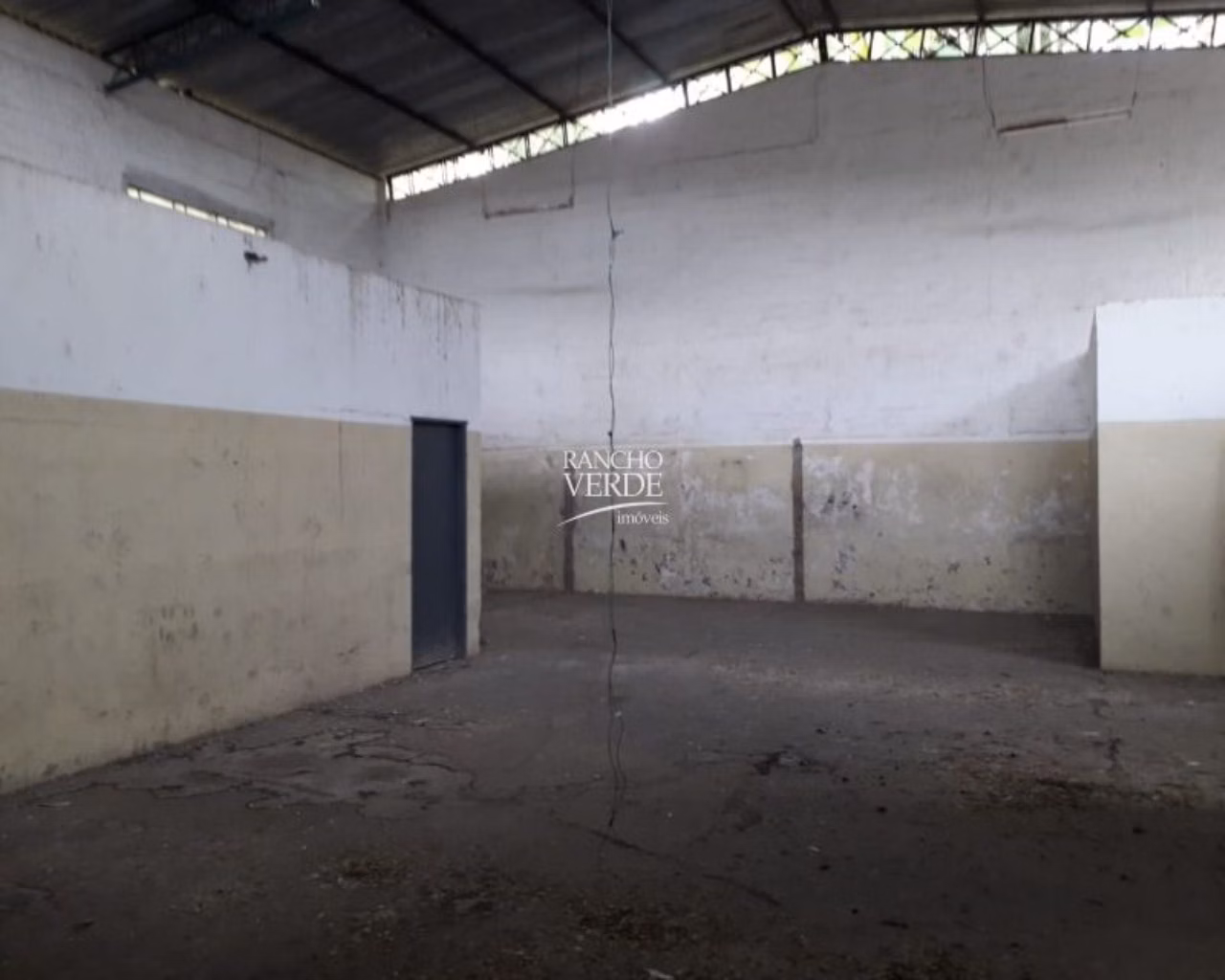 Comercial de 2.240 m² em São José dos Campos, SP