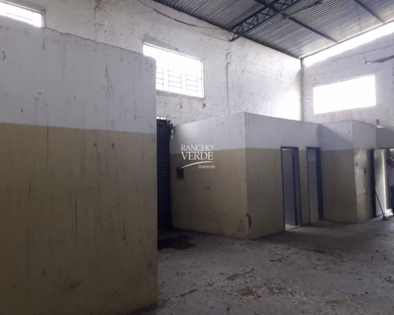 Comercial de 2.240 m² em São José dos Campos, SP