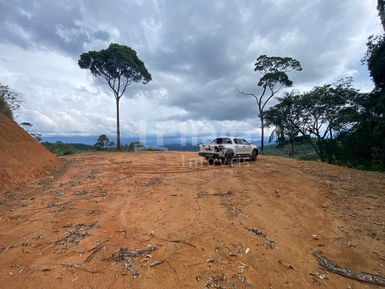 Chácara de 2.400 m² em Guabiruba, SC