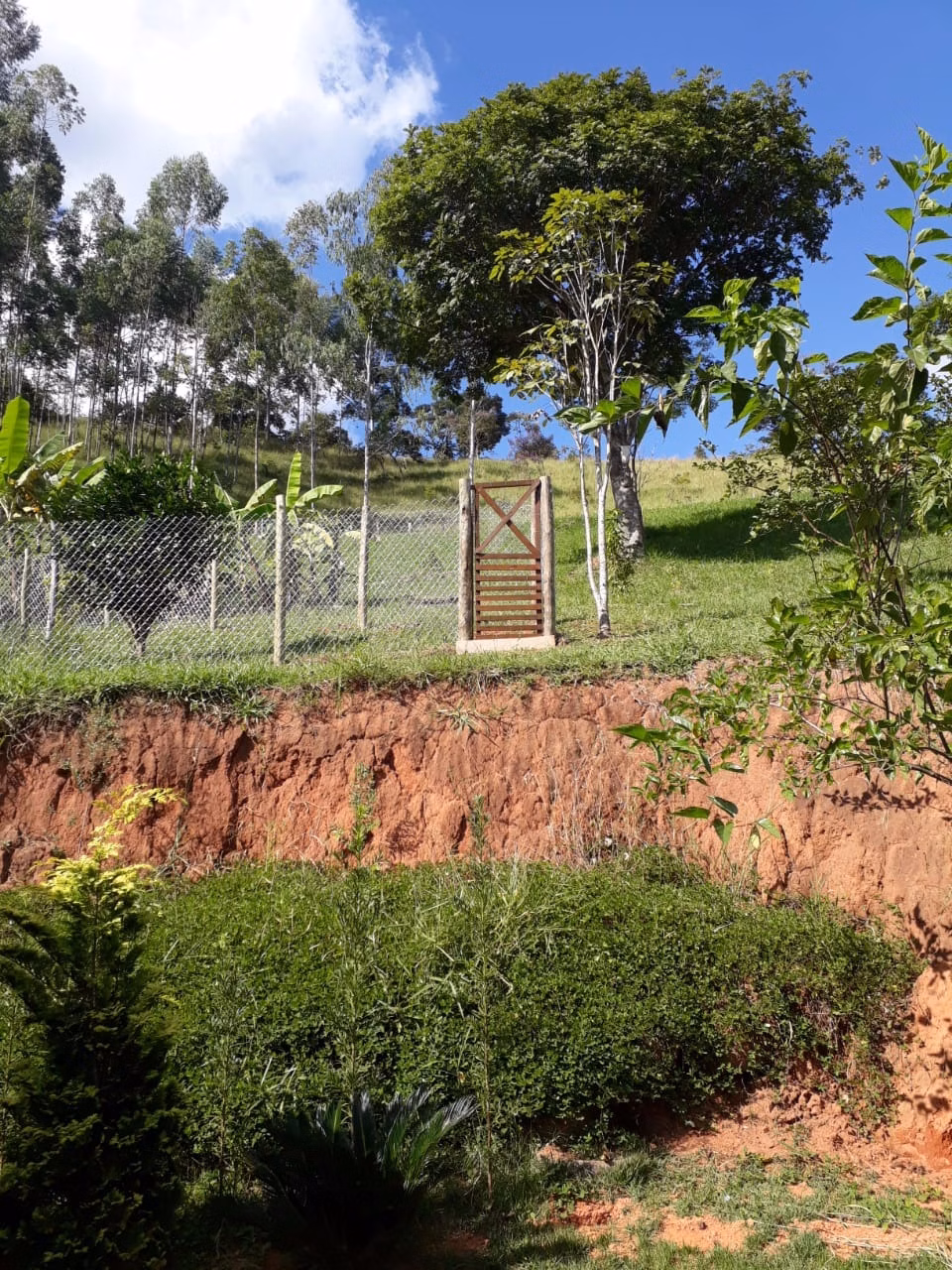 Chácara de 1 ha em Taubaté, SP