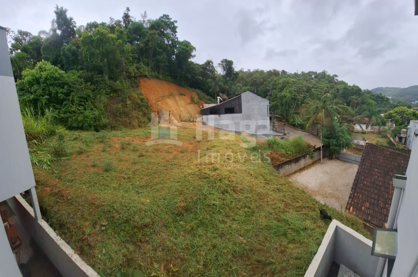 Terreno de 728 m² em Brusque, SC