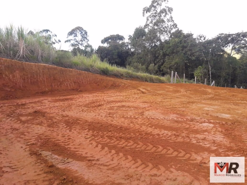 Terreno de 1.000 m² em Toledo, MG