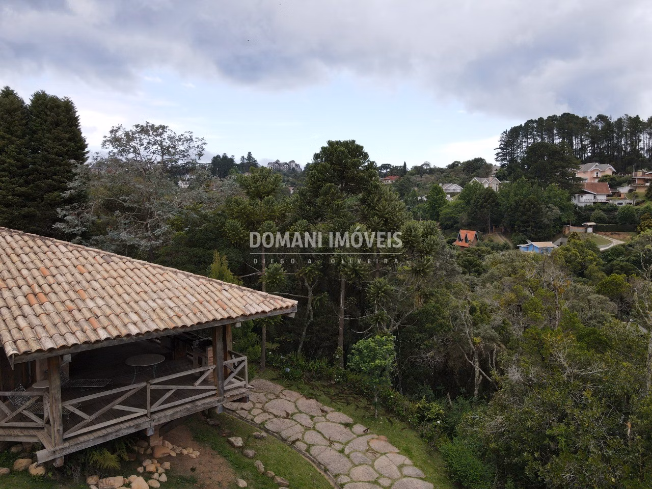Casa de 1.800 m² em Campos do Jordão, SP