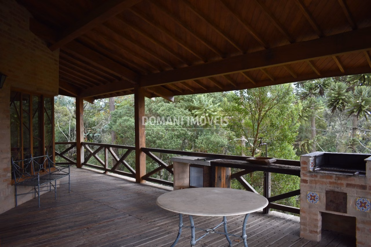 House of 1,800 m² in Campos do Jordão, SP, Brazil
