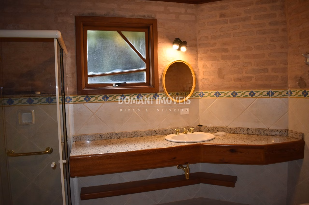 Casa de 1.800 m² em Campos do Jordão, SP