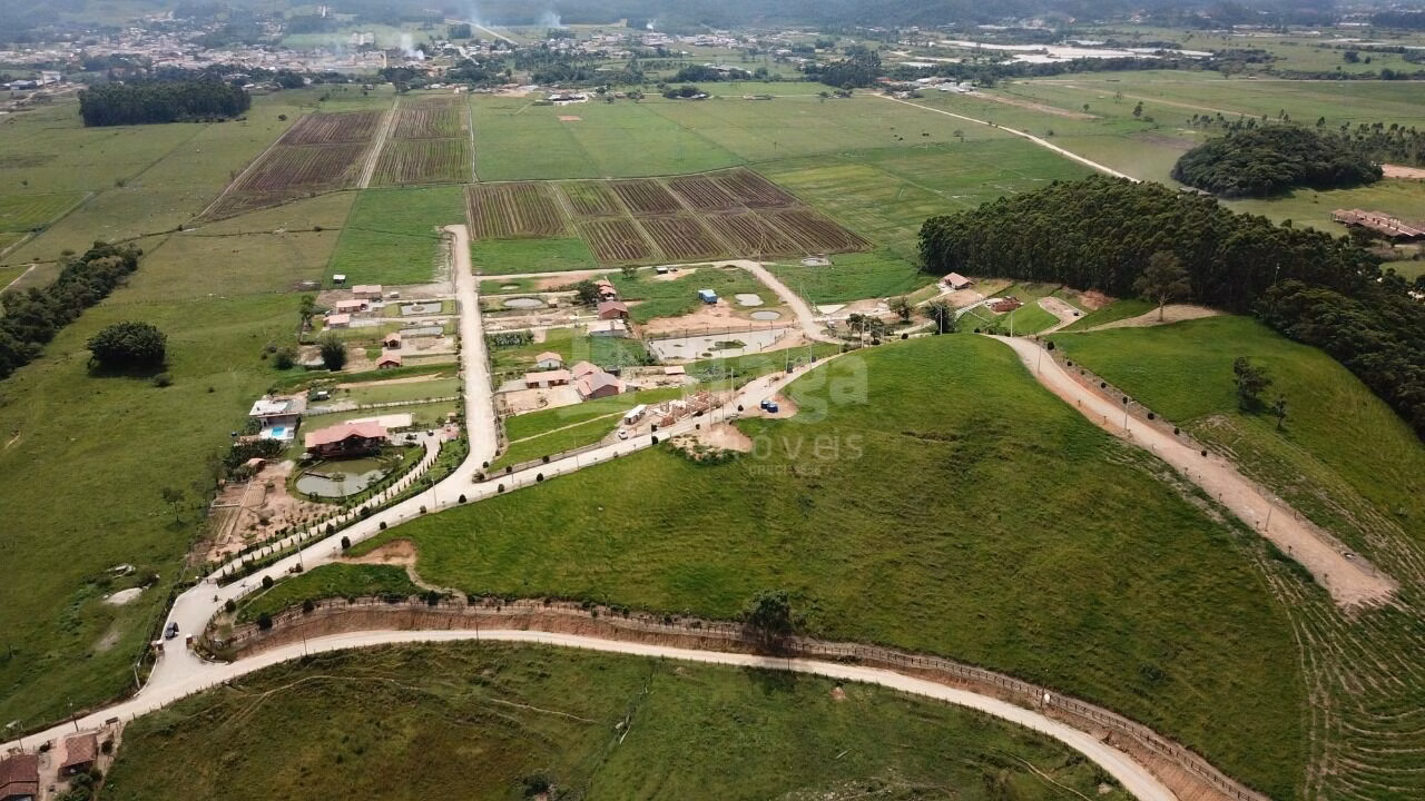 Chácara de 2.010 m² em Canelinha, SC