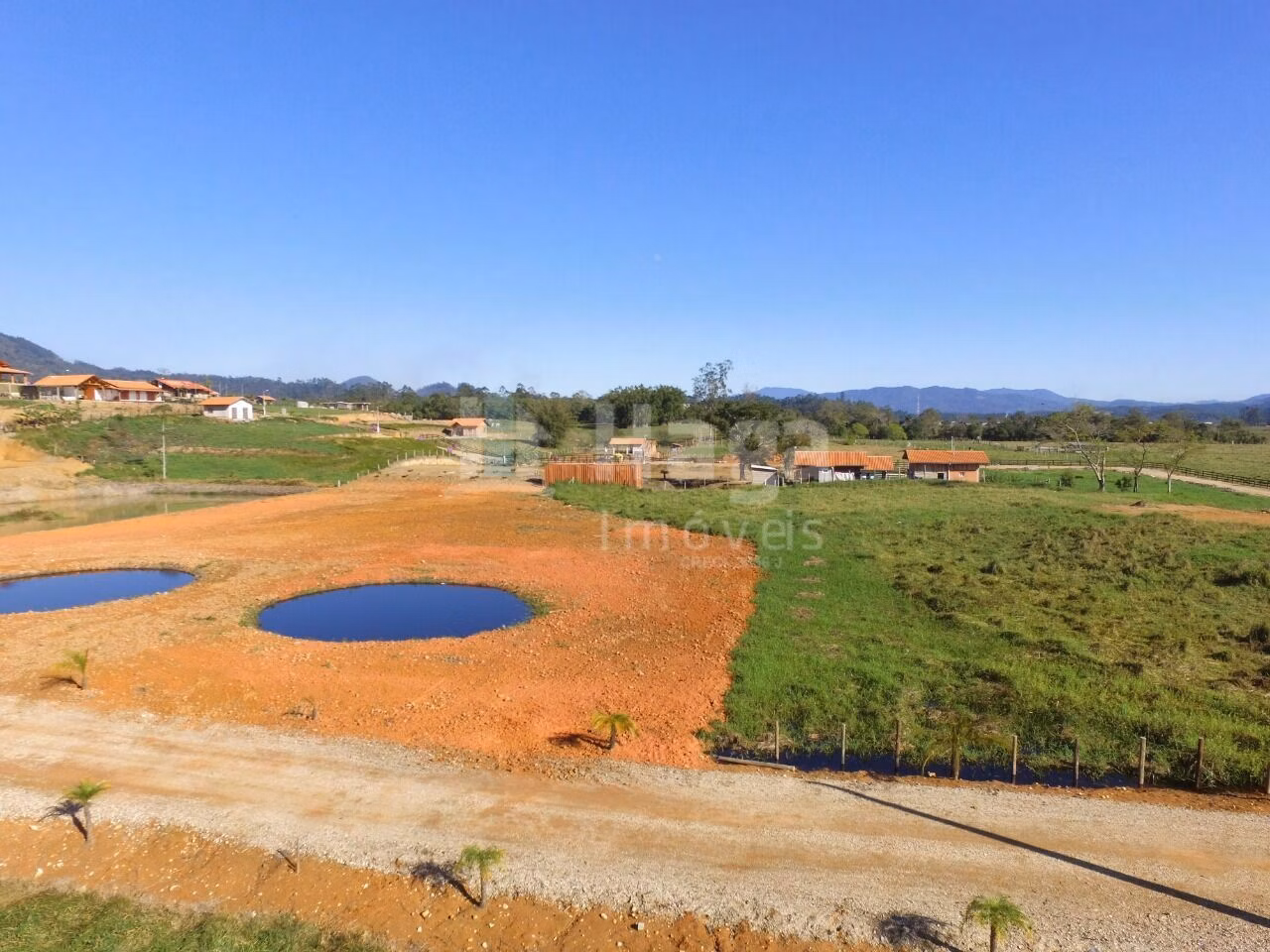 Chácara de 2.010 m² em Canelinha, SC