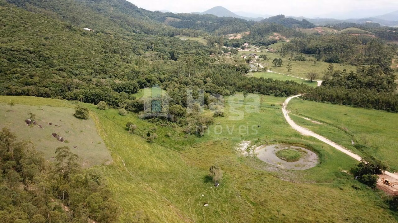 Chácara de 2.010 m² em Canelinha, SC