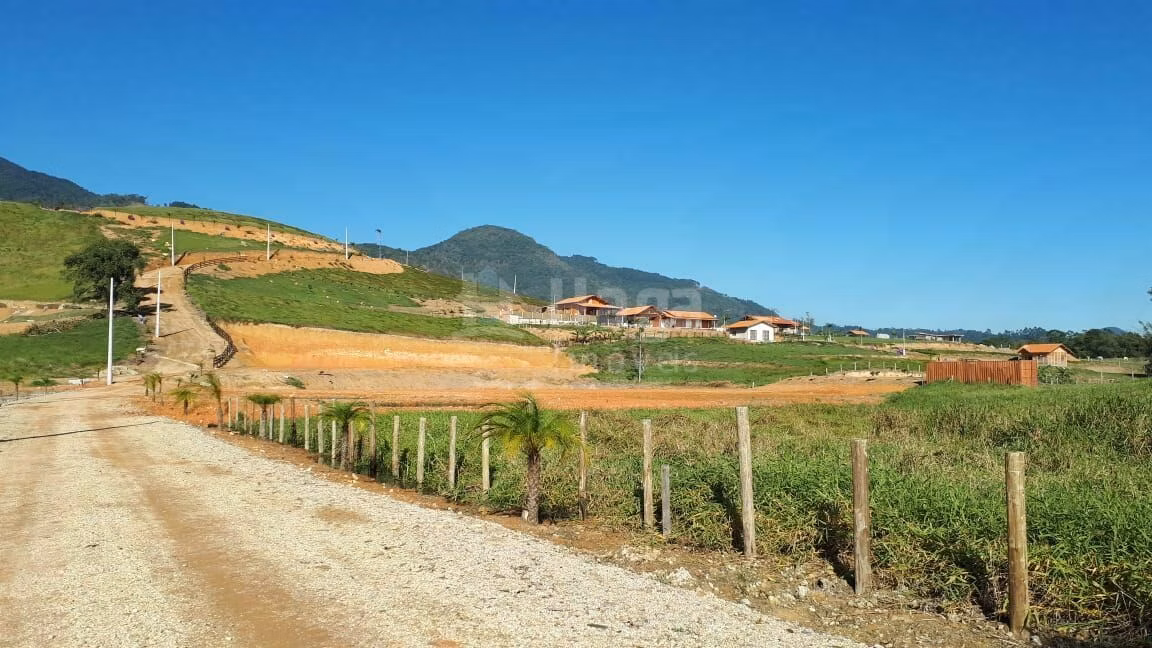 Chácara de 2.010 m² em Canelinha, SC