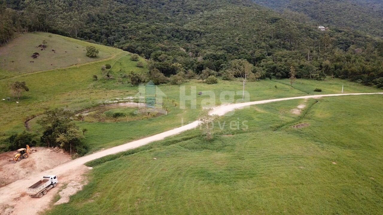 Chácara de 2.010 m² em Canelinha, SC
