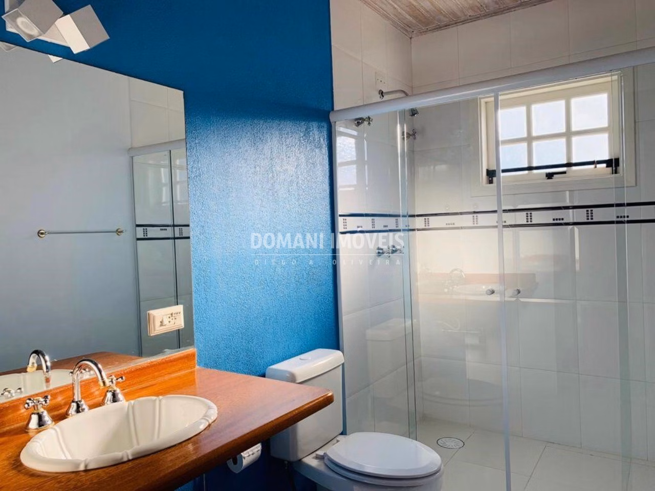 Casa de 1.030 m² em Campos do Jordão, SP