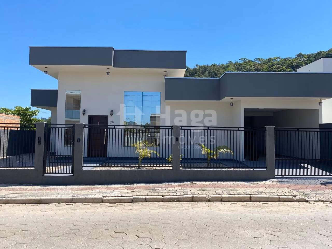 Casa de 304 m² em Guabiruba, SC