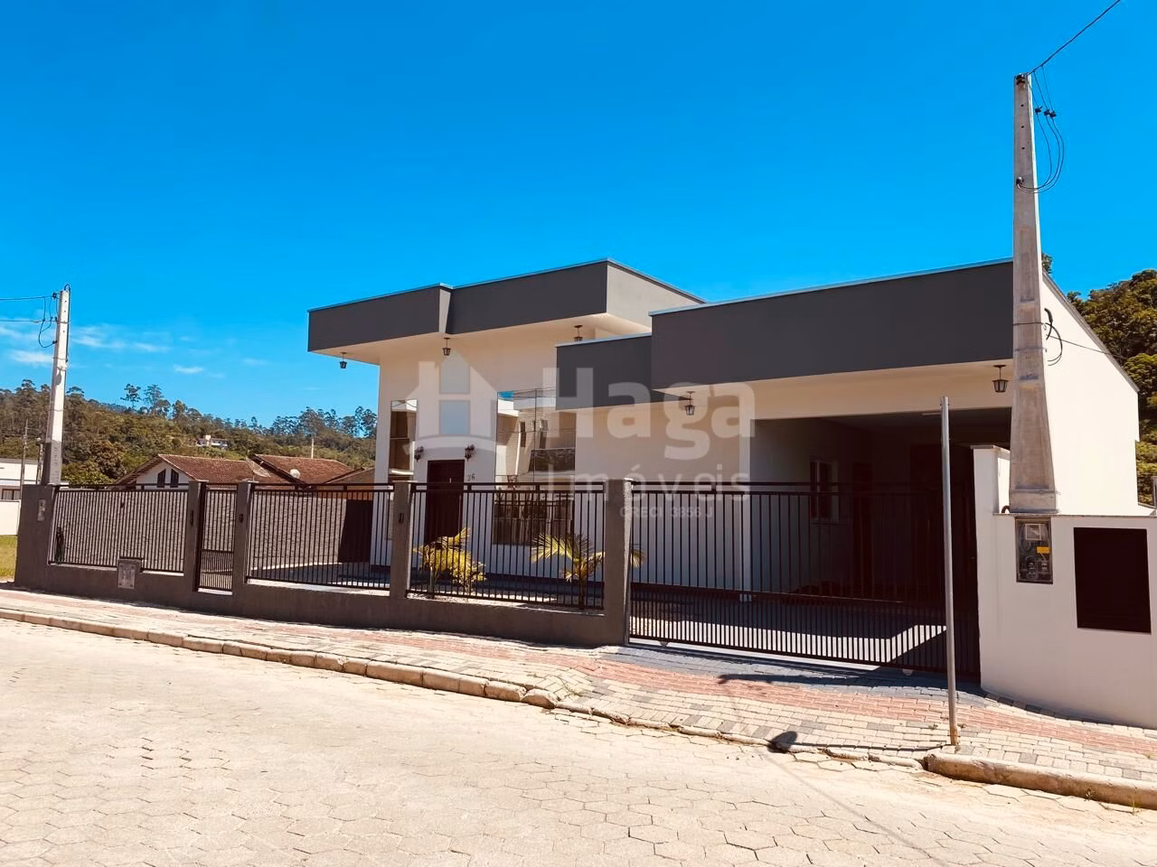 Casa de 304 m² em Guabiruba, SC