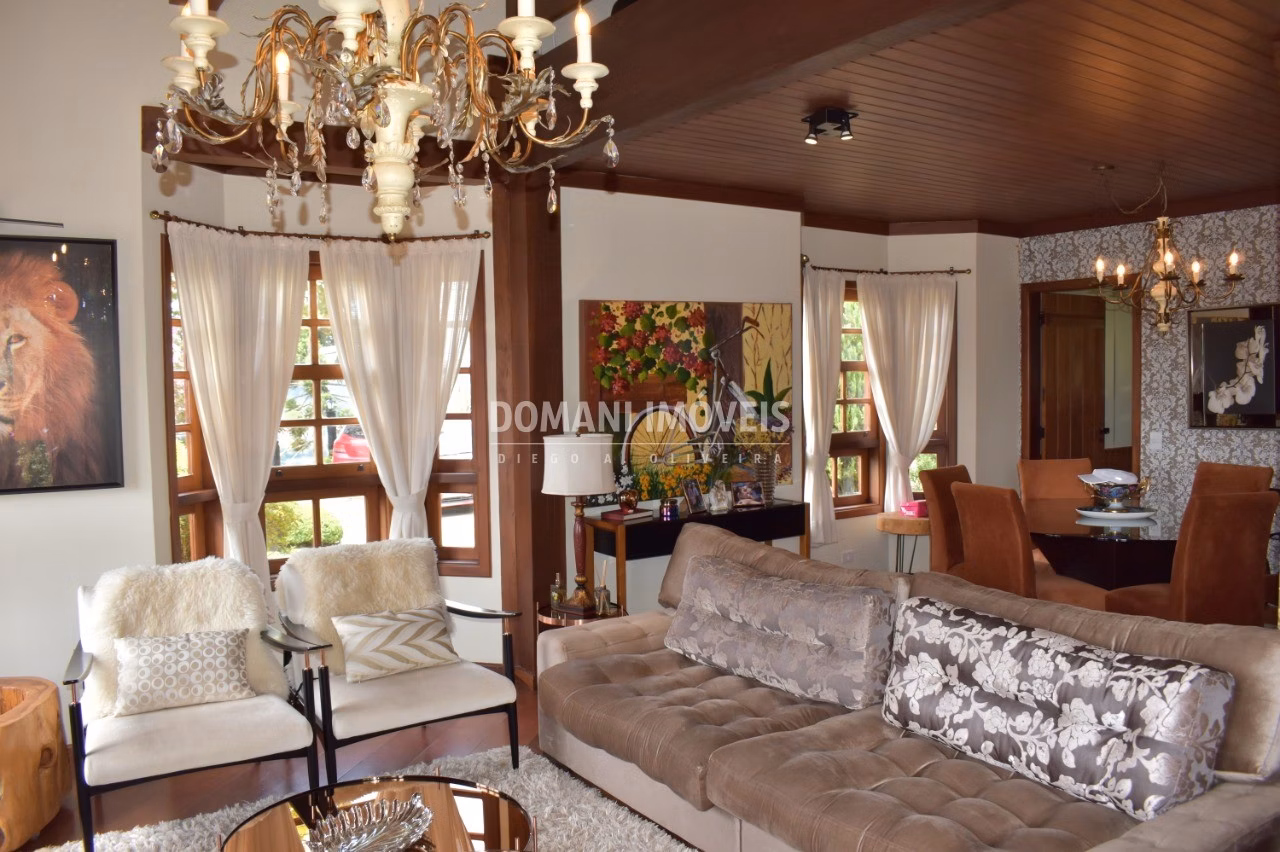 House of 1,390 m² in Campos do Jordão, SP, Brazil