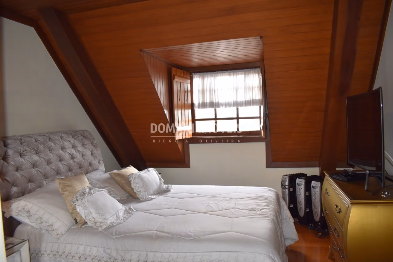 House of 1,390 m² in Campos do Jordão, SP, Brazil