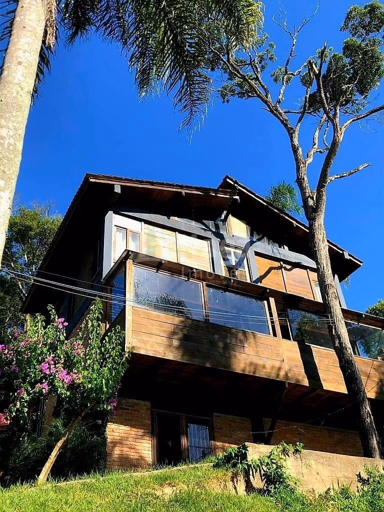 Chácara de 2.700 m² em Porto Belo, SC