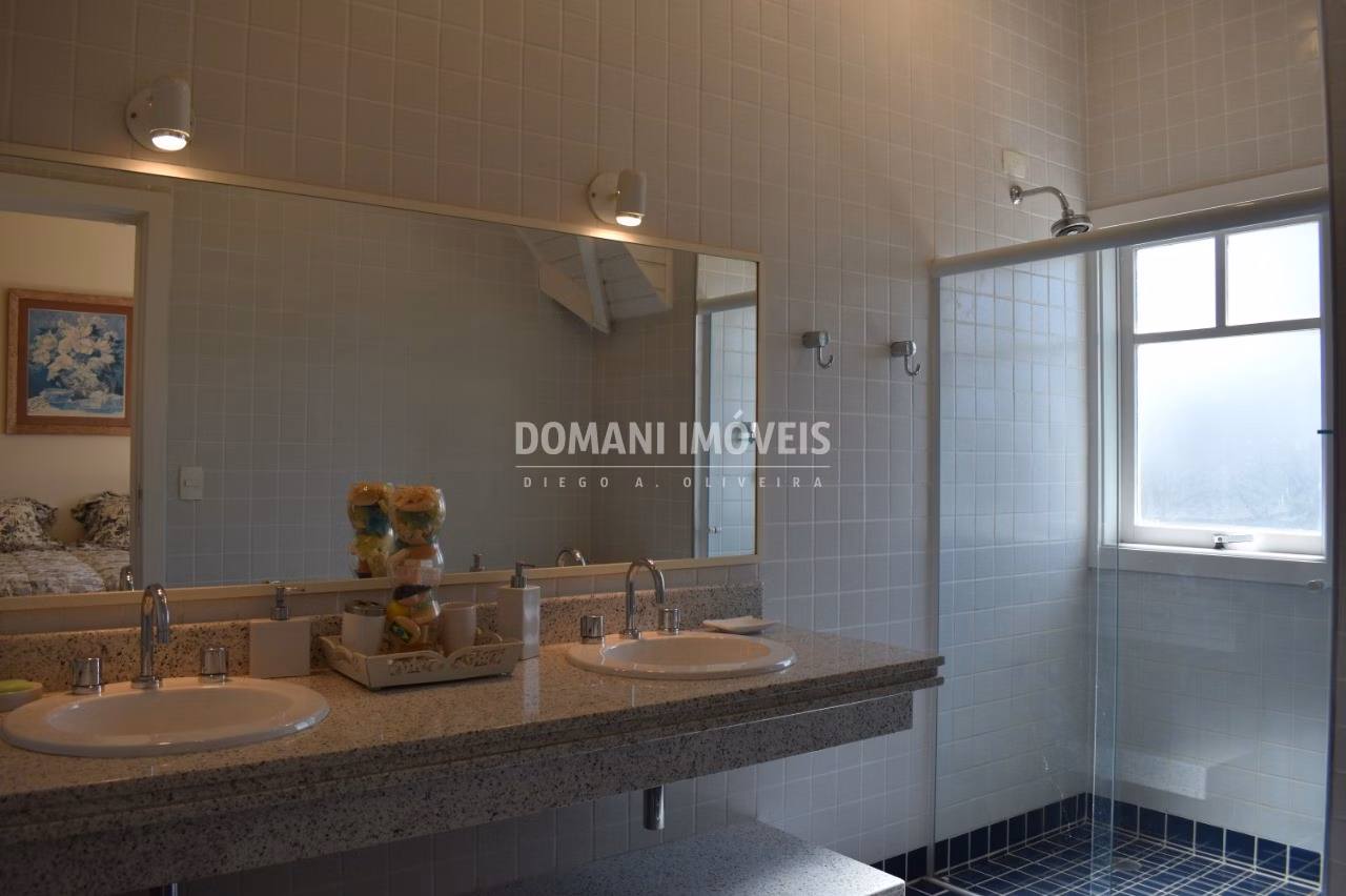 Casa de 5.300 m² em Campos do Jordão, SP