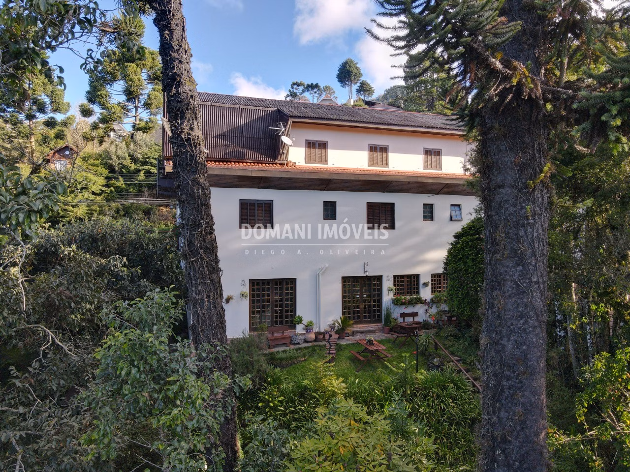 Lodging of 1,050 m² in Campos do Jordão, SP, Brazil