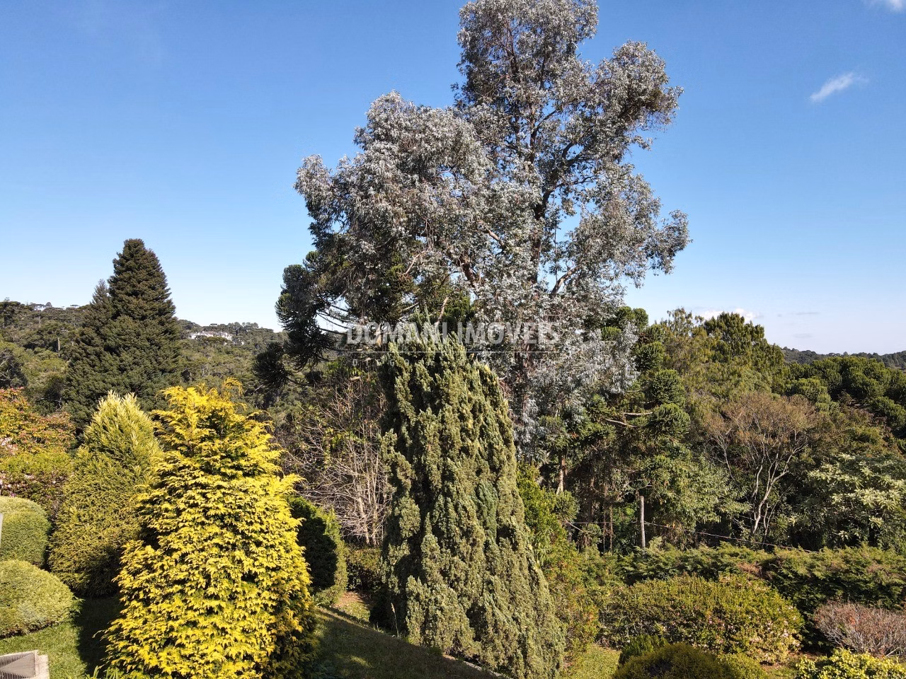 Casa de 1.580 m² em Campos do Jordão, SP