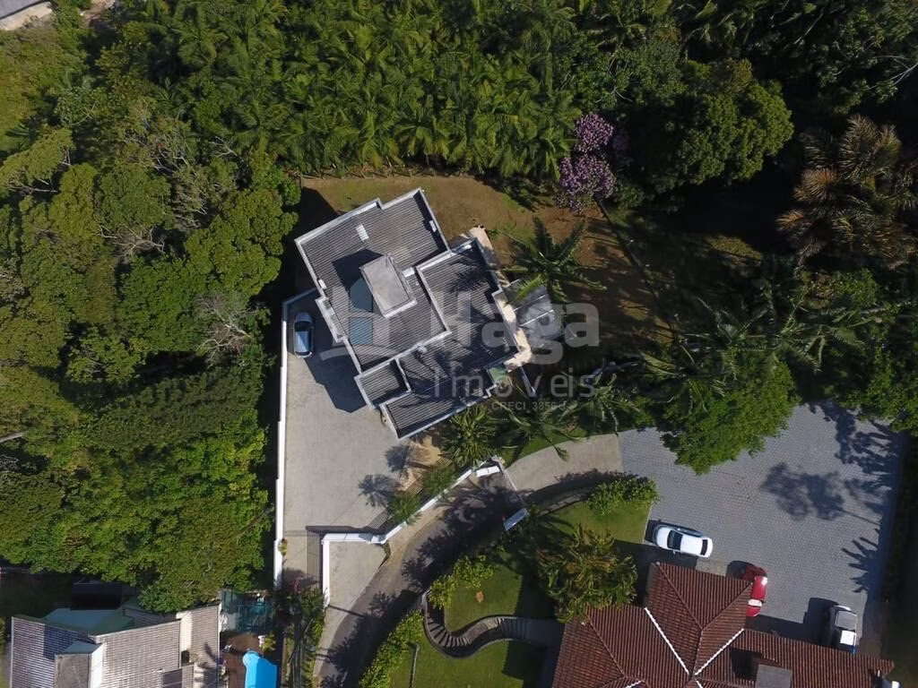 Casa de 1.198 m² em Brusque, SC