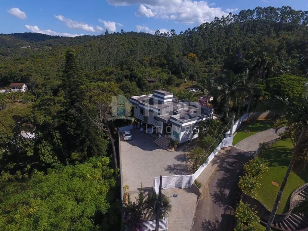 Casa de 1.198 m² em Brusque, SC