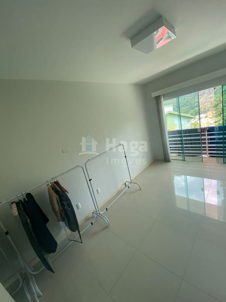 Casa de 1.198 m² em Brusque, SC