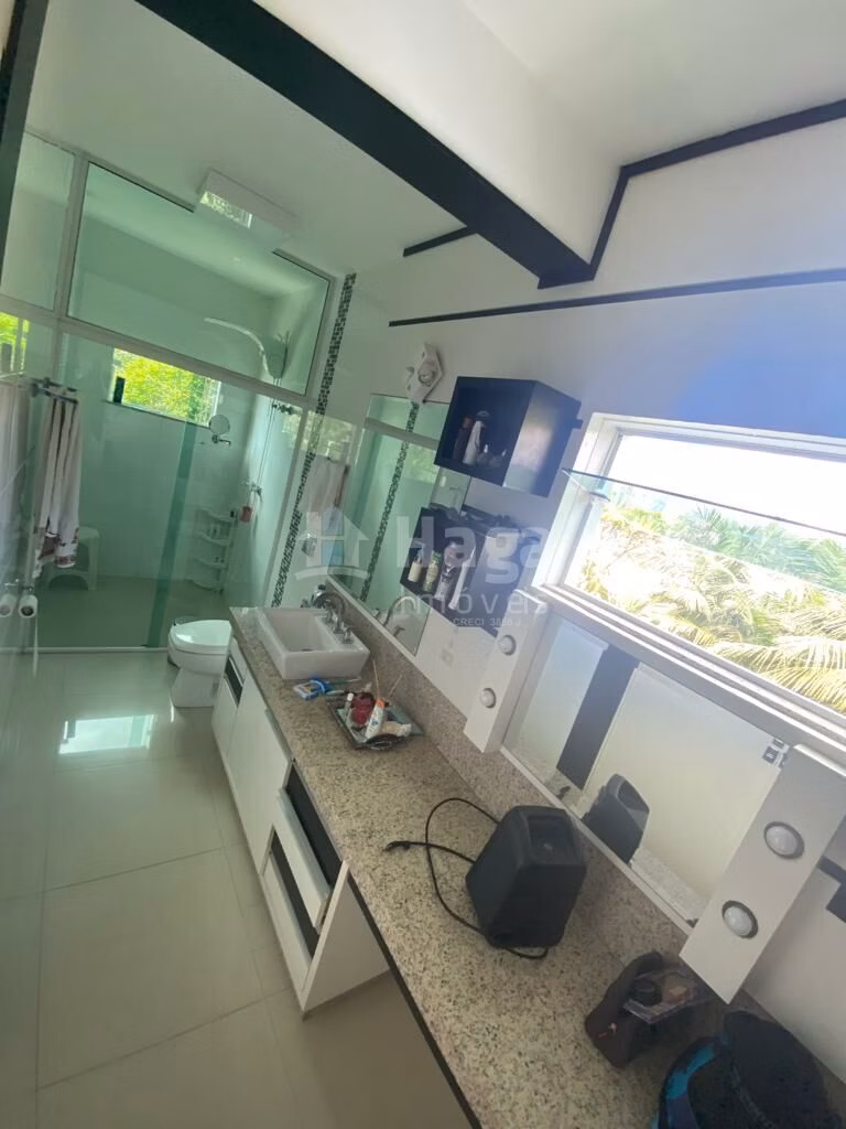 Casa de 1.198 m² em Brusque, SC