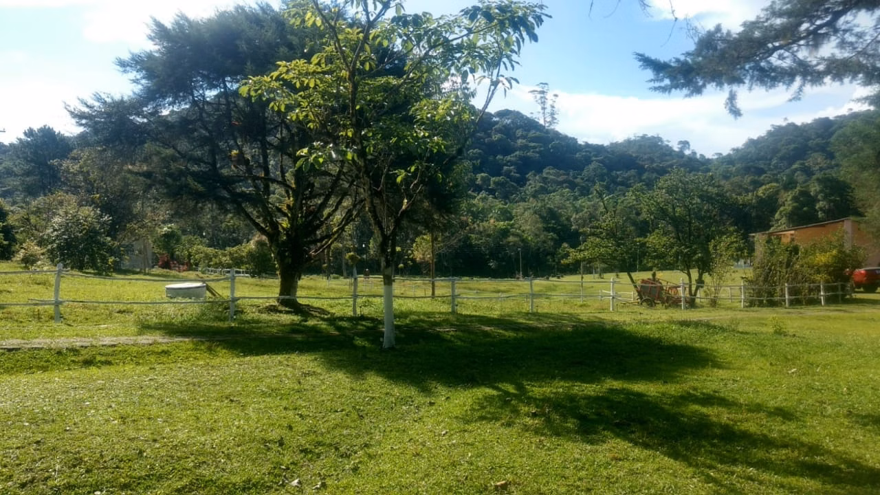 Sítio de 2 ha em Paraibuna, SP