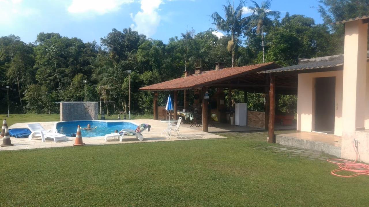 Sítio de 2 ha em Paraibuna, SP