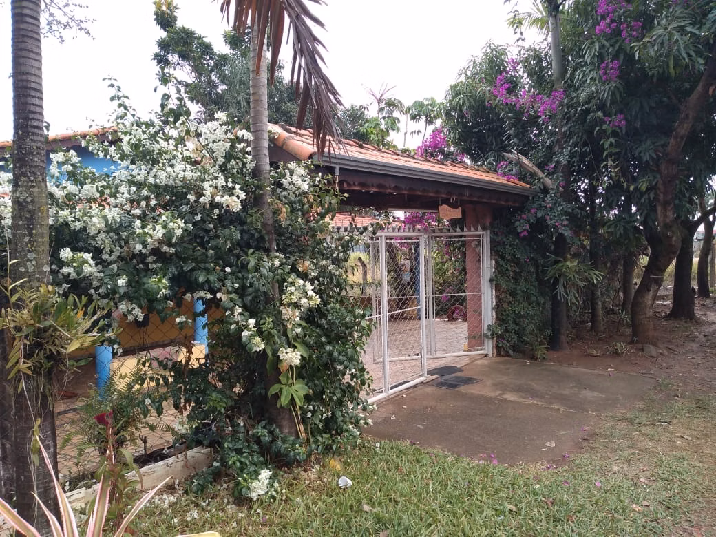 Chácara de 1.000 m² em Artur Nogueira, SP