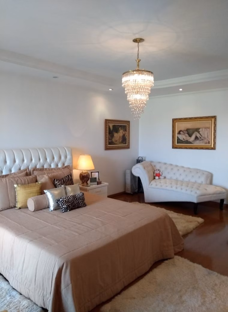 Casa de 540 m² em Santana de Parnaíba, SP