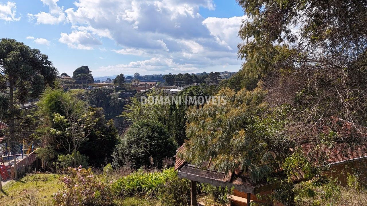 Casa de 1.270 m² em Campos do Jordão, SP