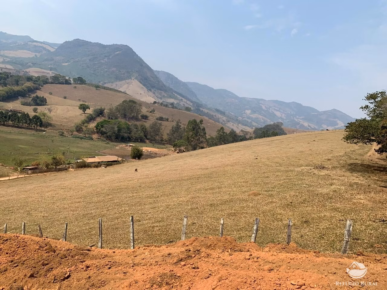 Chácara de 1.400 m² em Brazópolis, MG